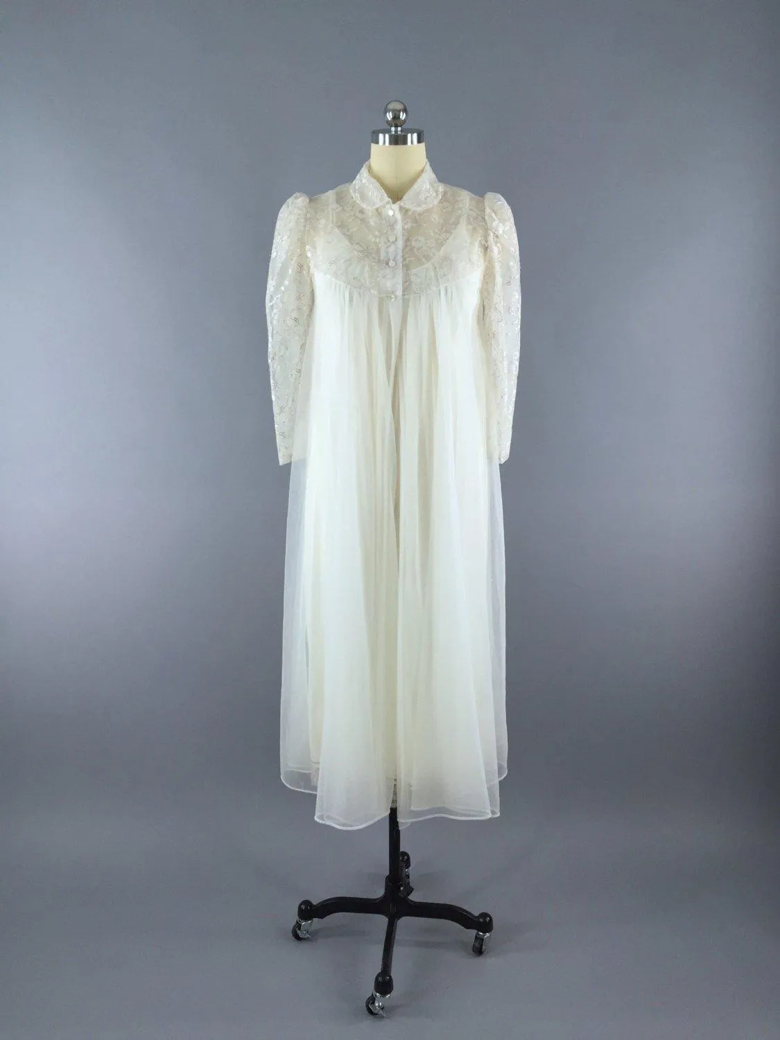 1960s Peignoir Set / Robe and Nightgown