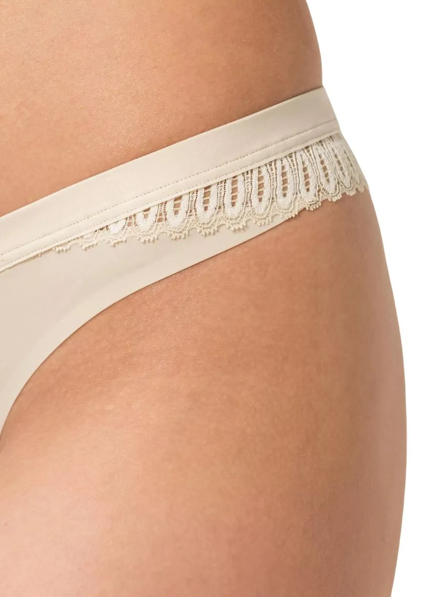 Aura Spotlight String Brief