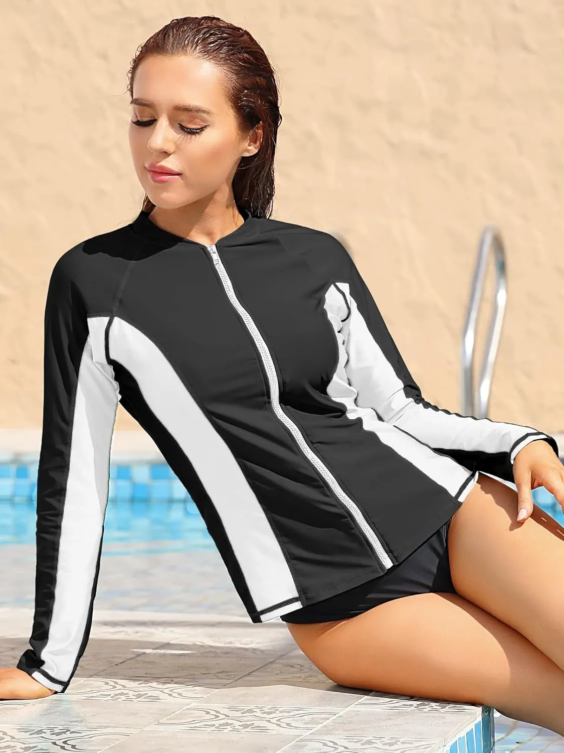 Black and White Color-Block Long Sleeve Swim Shirt UPF50  Rash Guard