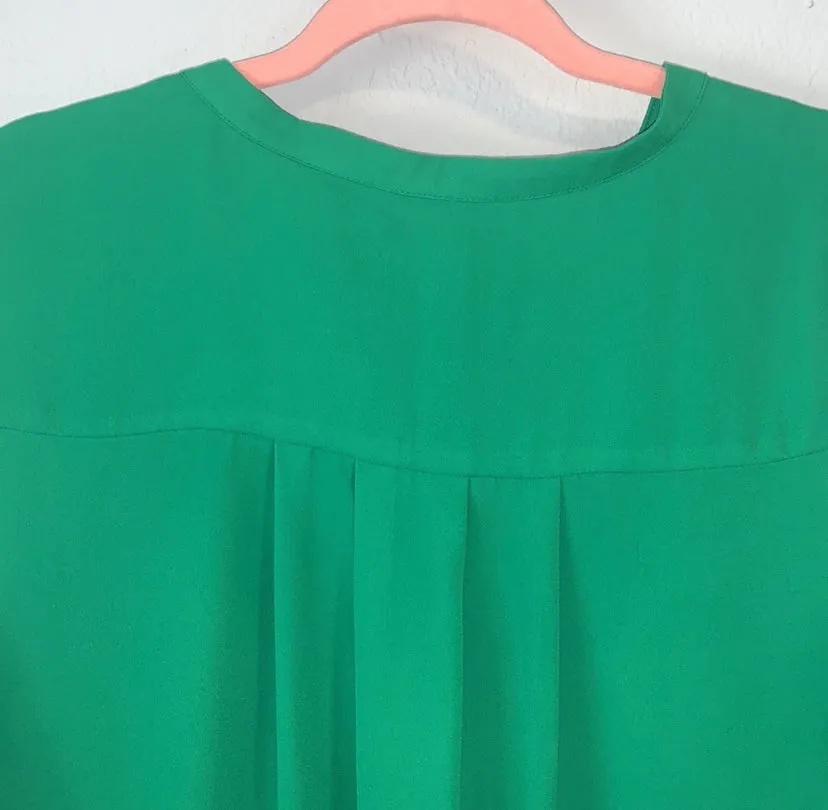 Torrid HARPER - GREEN GEORGETTE SLEEVELESS BLOUSE